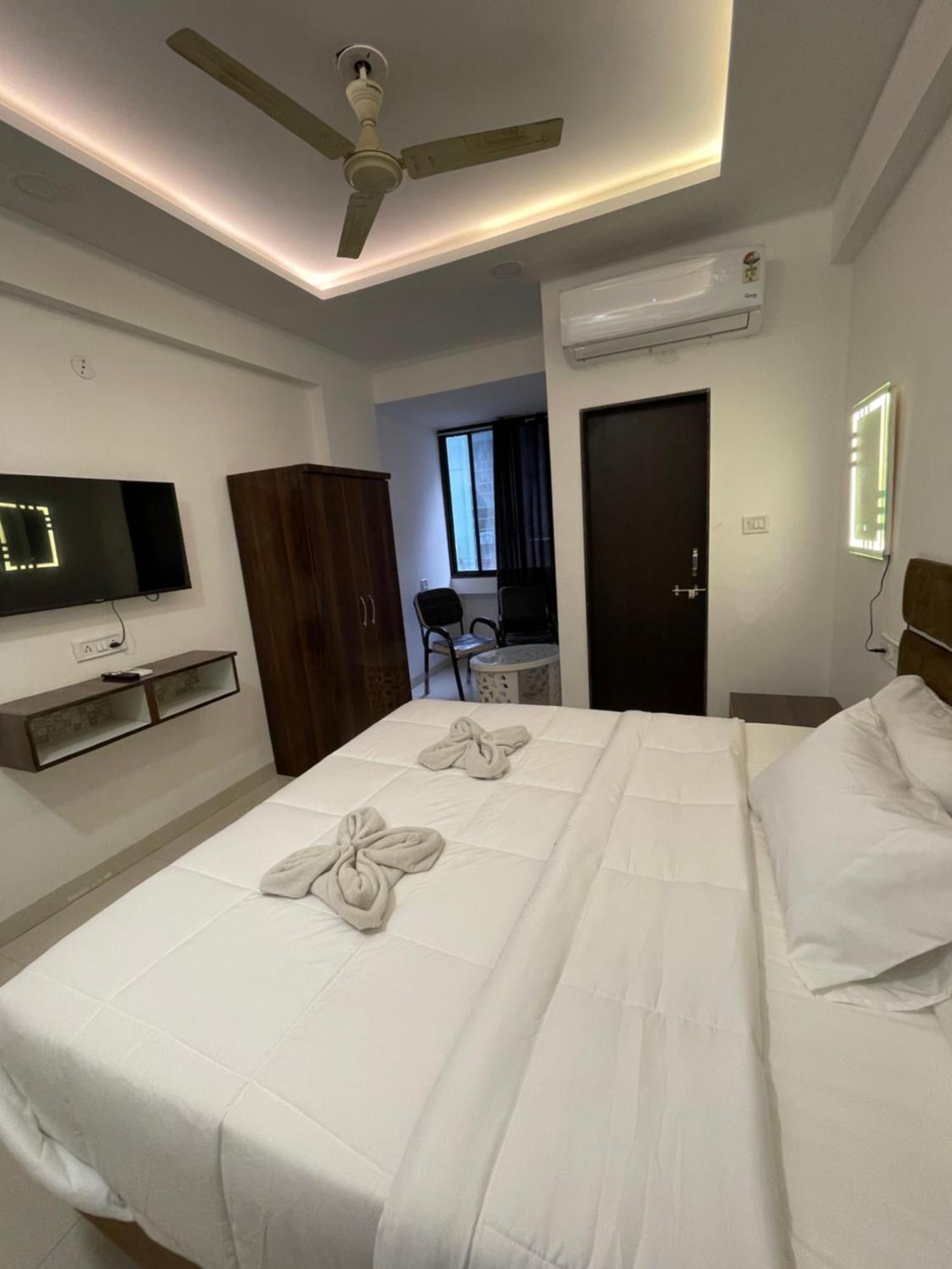 Hotel Kiwi Inn Vijaynagar Scheme 78 Indore Bagian luar foto